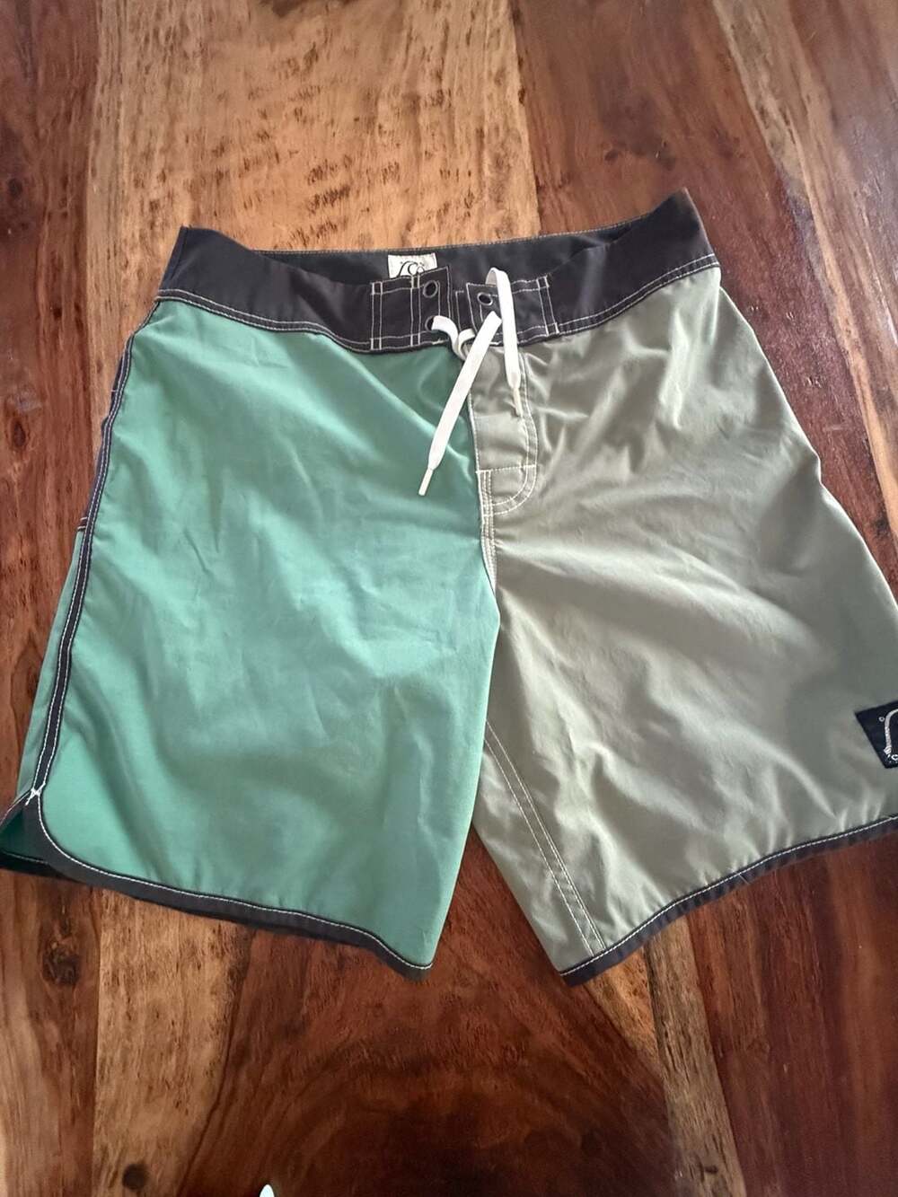 Quiksilver Colorblock Boardshorts Size 30